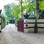 The Iflissen Pavilion - Luxury Villa Lamorlaye
