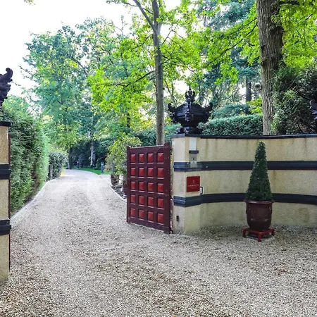 The Iflissen Pavilion - Luxury Villa Lamorlaye