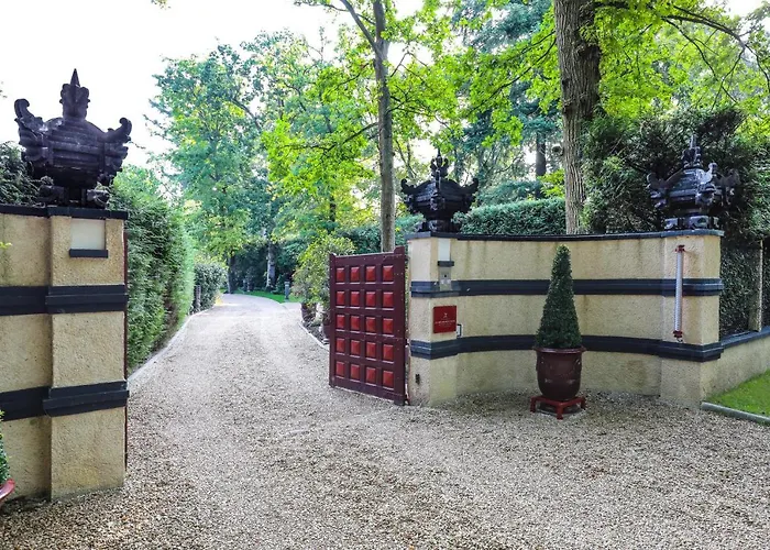 The Iflissen Pavilion - Luxury Villa Lamorlaye